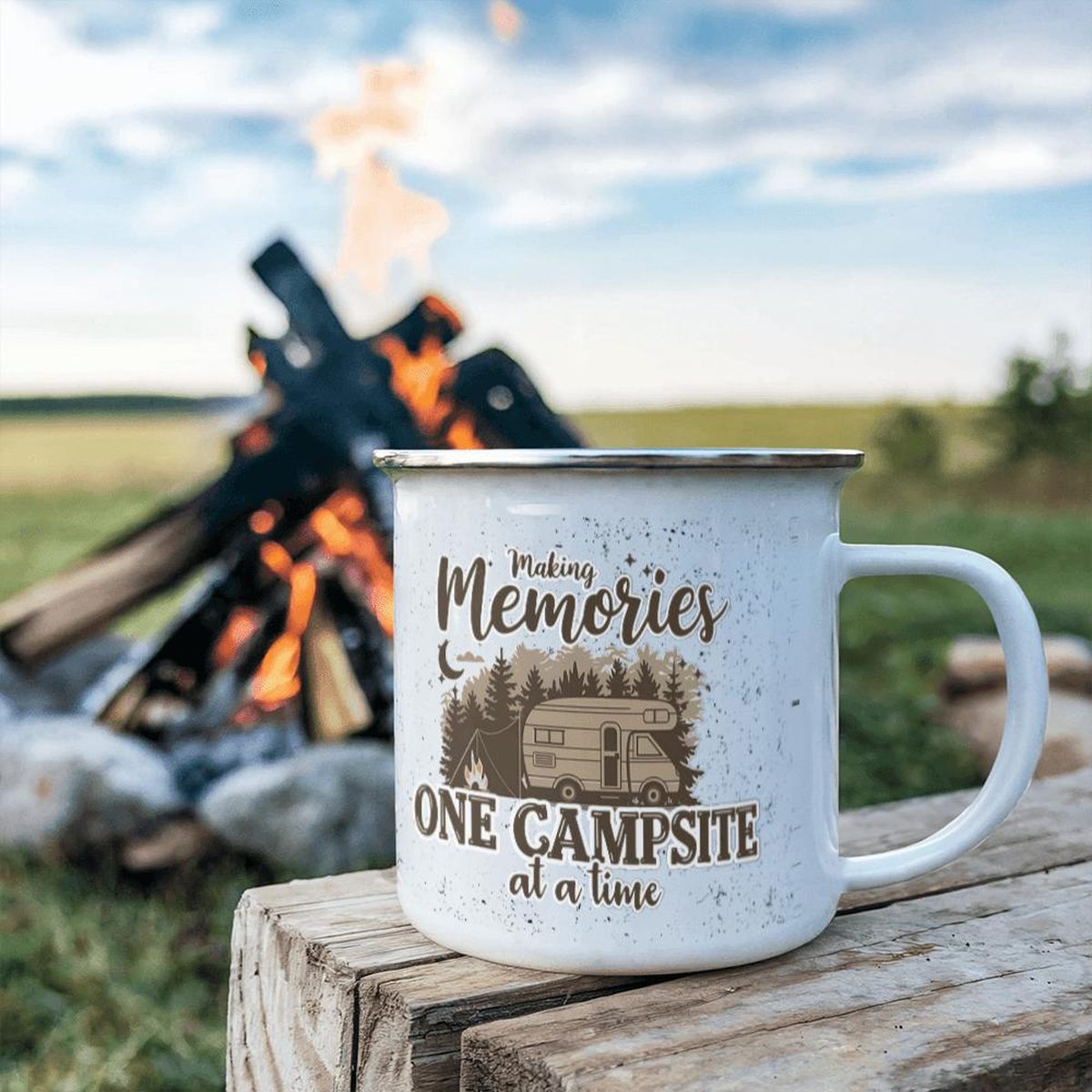 Making Memories Enamel Camping Mug Secondary image