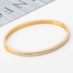 Single Row Stainless Steel Bracelet With Diamond Opening